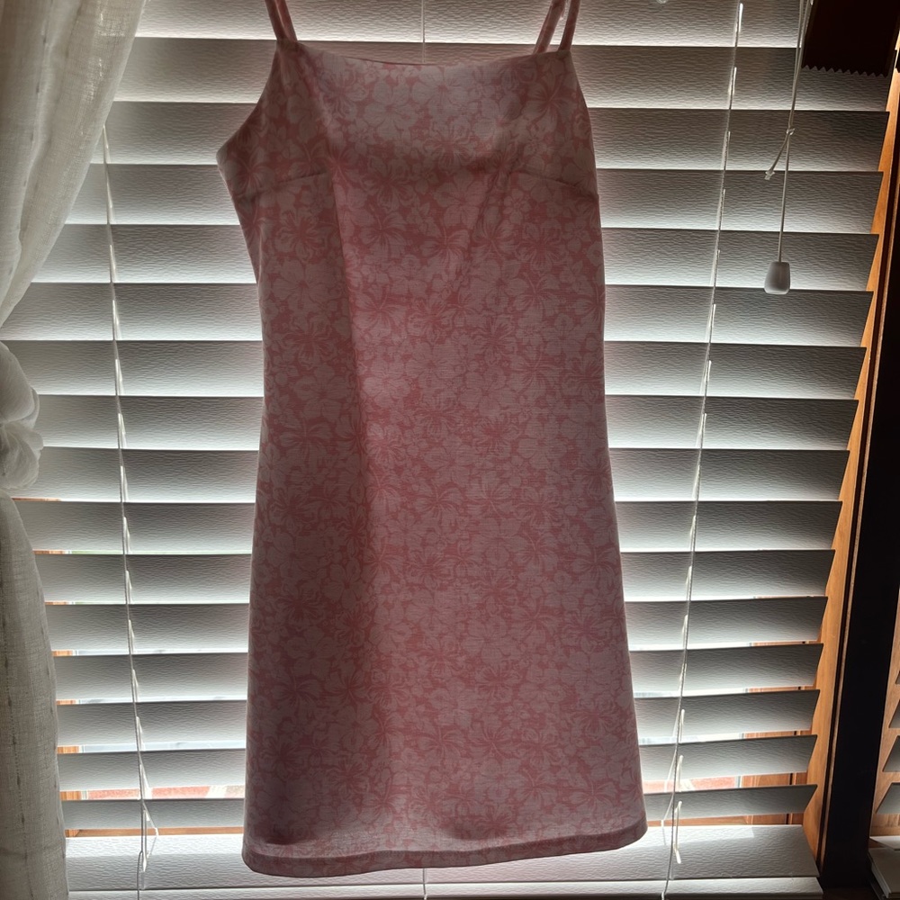 Altar’d State Pink and white floral dress in a size XS